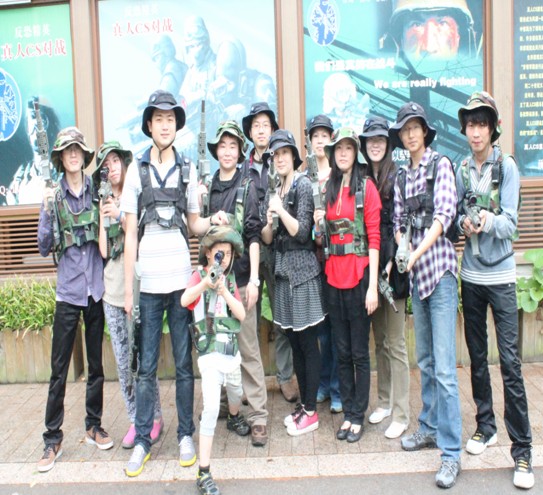 整裝待發的兄弟姐妹們